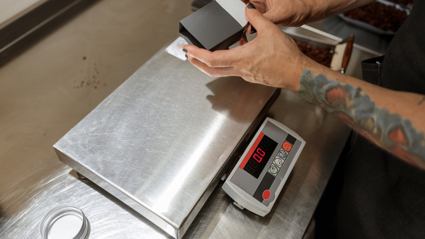 Stainless Steel Scales: Combining Durability with Precision