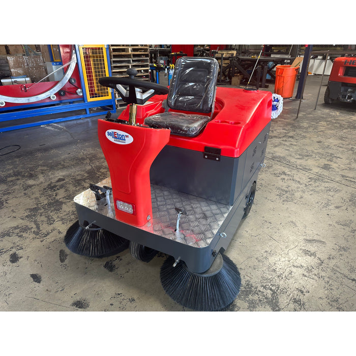 Liberty LS-WS1400 Warehouse Sweeper Machine