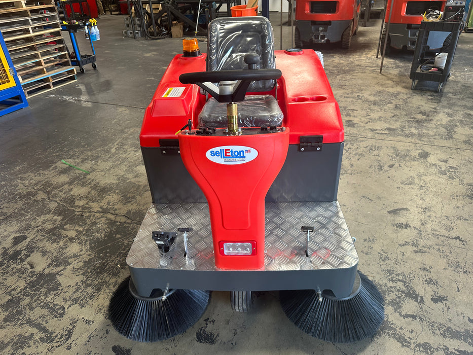 Liberty LS-WS1400 Warehouse Sweeper Machine