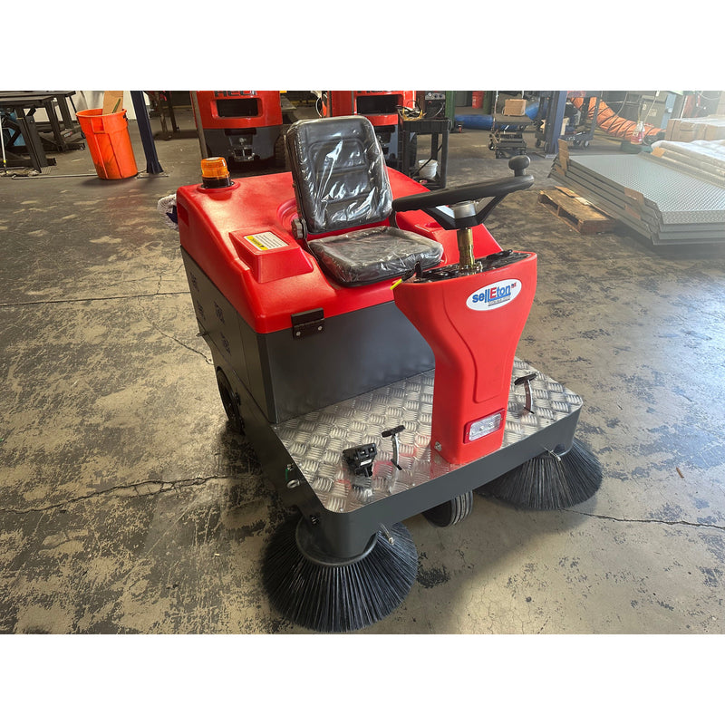 Liberty LS-WS1400 Warehouse Floor Sweeper Machine